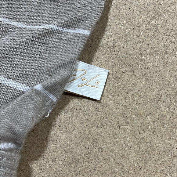 Jax and Lennon onesie 6-12m - Picture 3 of 4